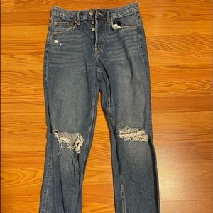 H&M Skinny Jeans, Distressed knee, Flare bottoms Size 4